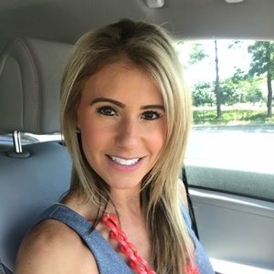 Meet your Posher, Monica